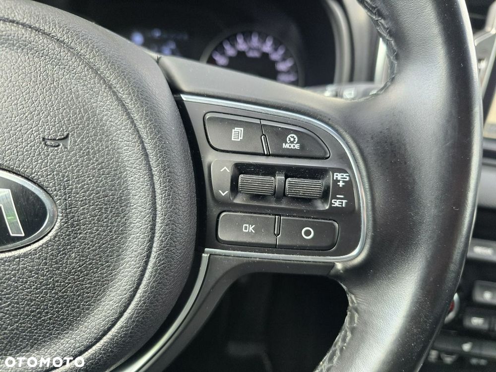 Kia Sportage - 16