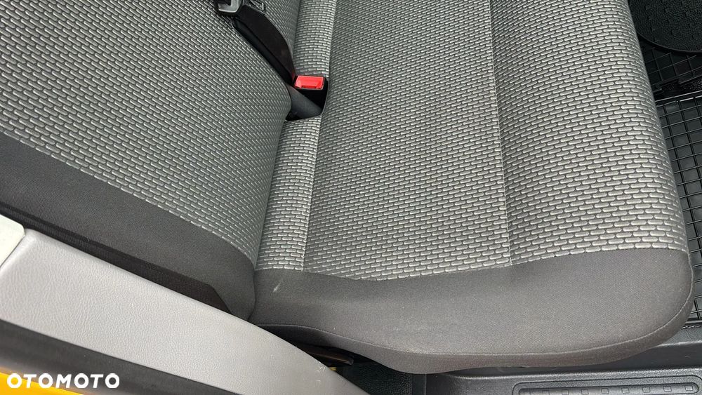 Volkswagen Transporter Kombi L1H1 - 23