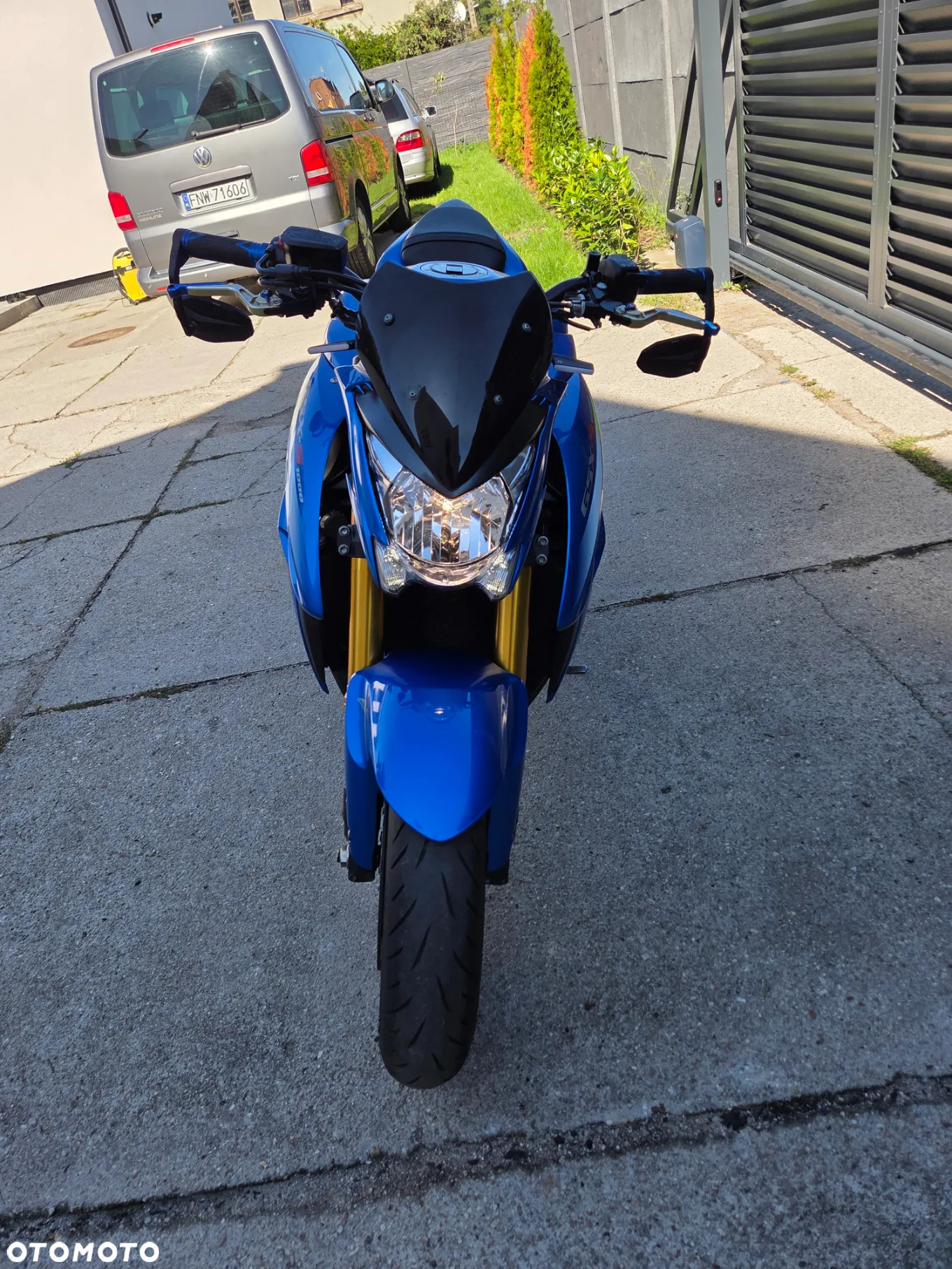 Suzuki GSX 1000 - 6