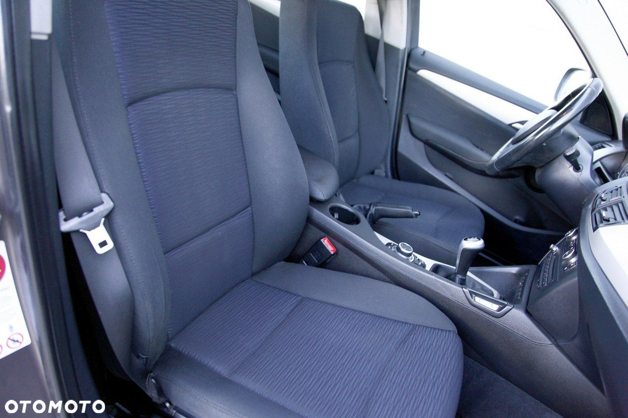 BMW X1 sDrive18i - 18