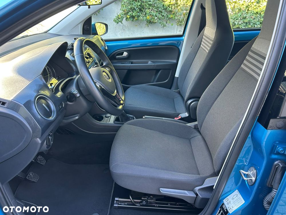 Volkswagen up! 1.0 street EU6 - 17