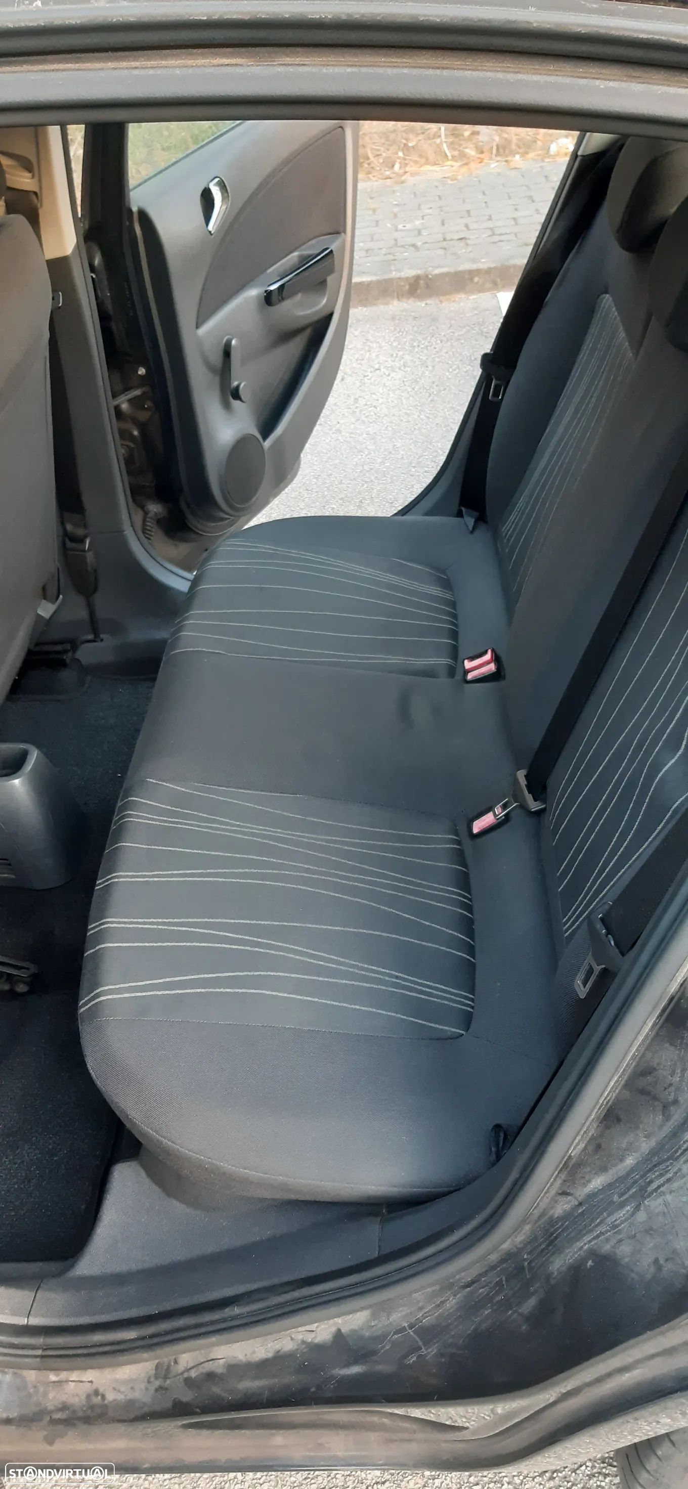Opel Corsa 1.3 CDTi Enjoy EcoFLEX - 8
