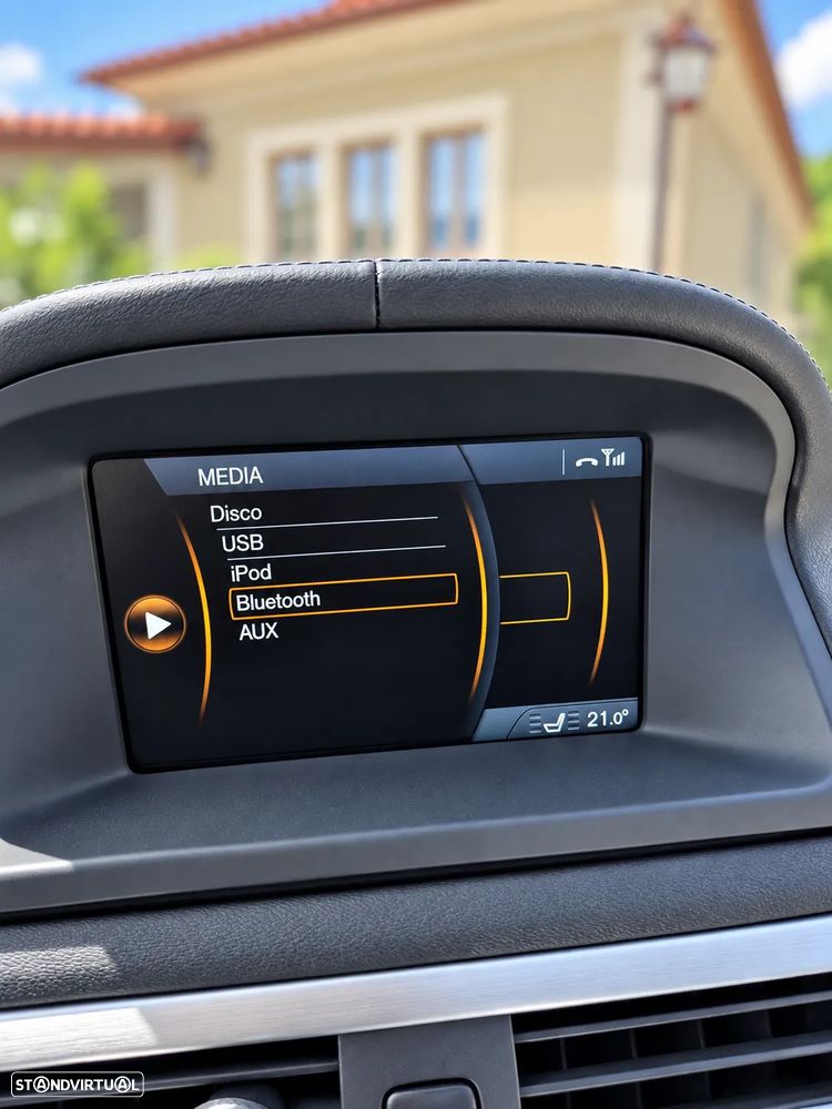 Volvo XC 70 D5 AWD Black Edition - 18