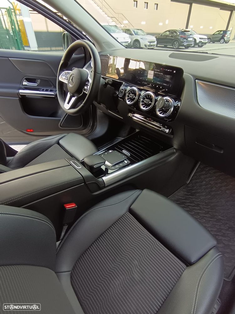 Mercedes-Benz EQA 250+ Progressive - 11