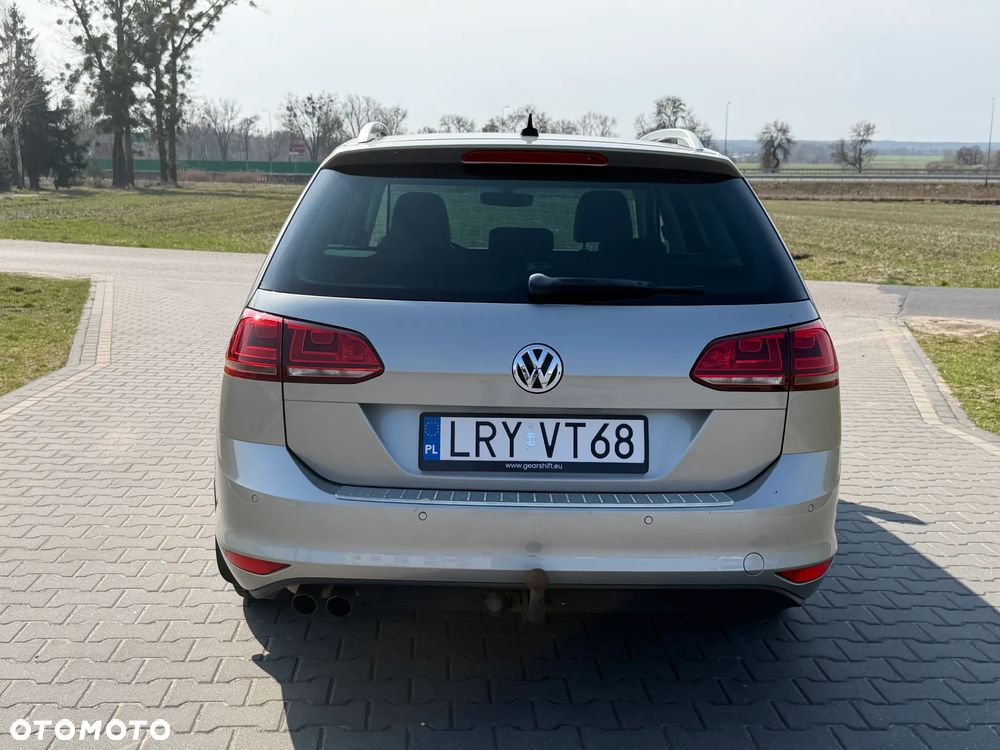 Volkswagen Golf 2.0 BlueTDI Highline - 5