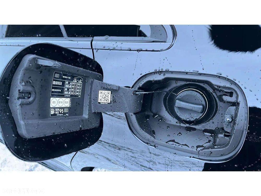 Mercedes-Benz CLA - 24