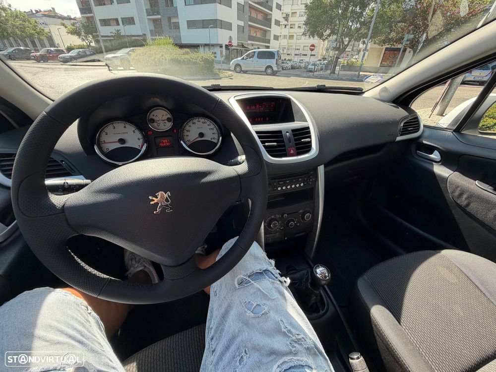 Peugeot 207 1.4 VTi Active - 29