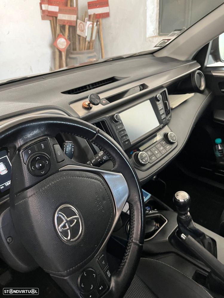 Toyota RAV4 2.0 D-4D Comfort - 7