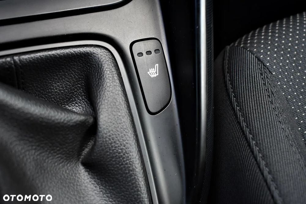 Kia Carens 1.7 CRDi Business Line - 23