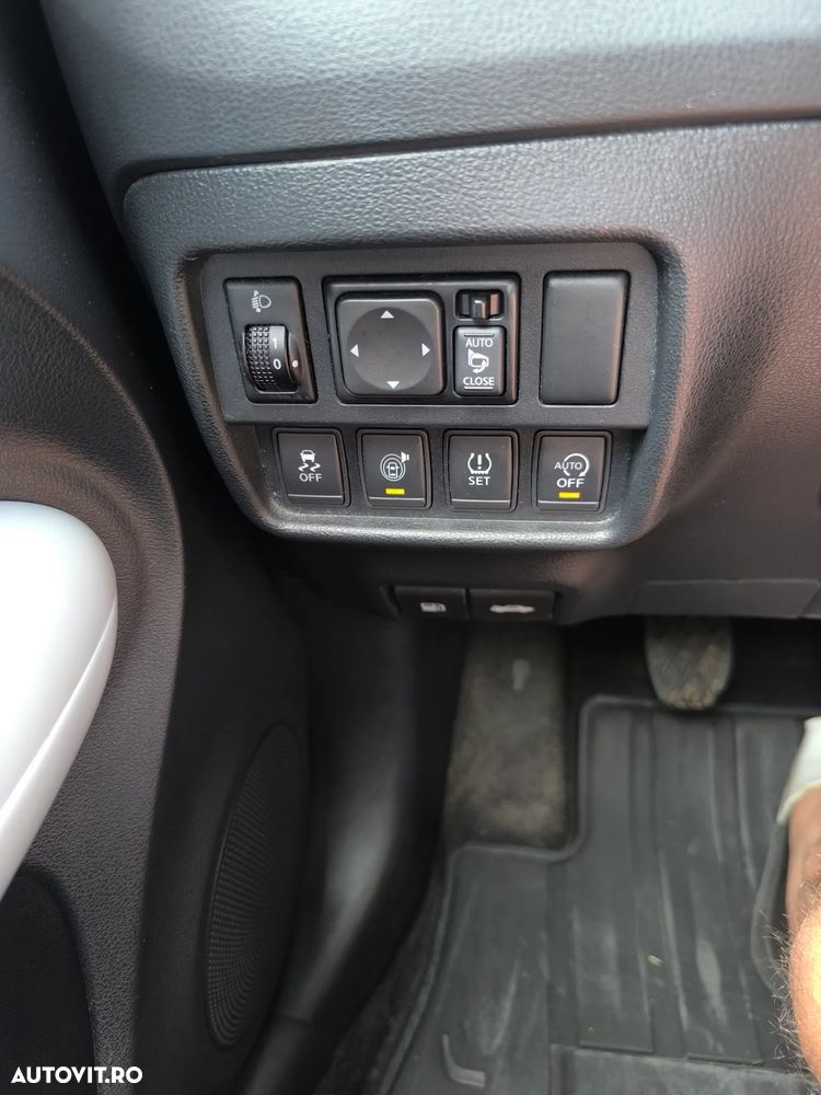 Nissan Juke 1.2L DIG-T Start/Stop N-Connecta - 12