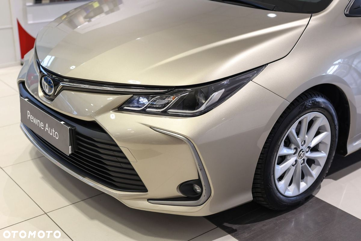 Toyota Corolla - 23