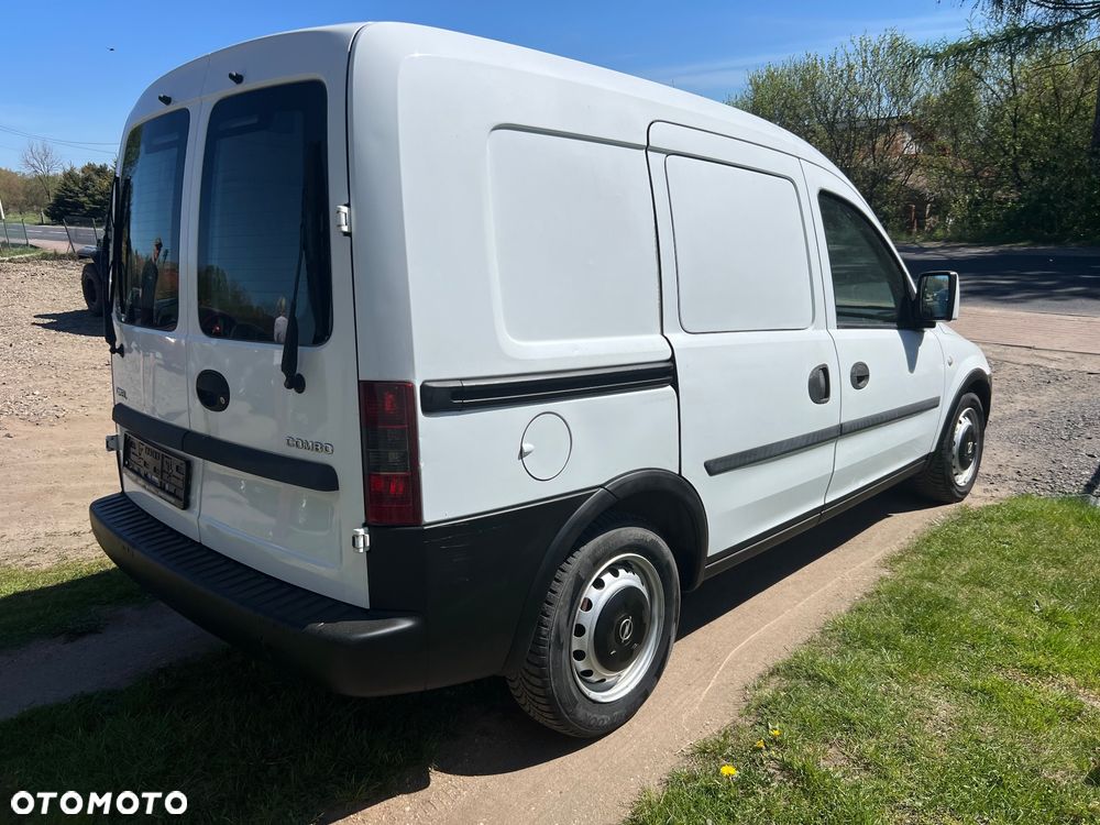 Opel Combo - 8