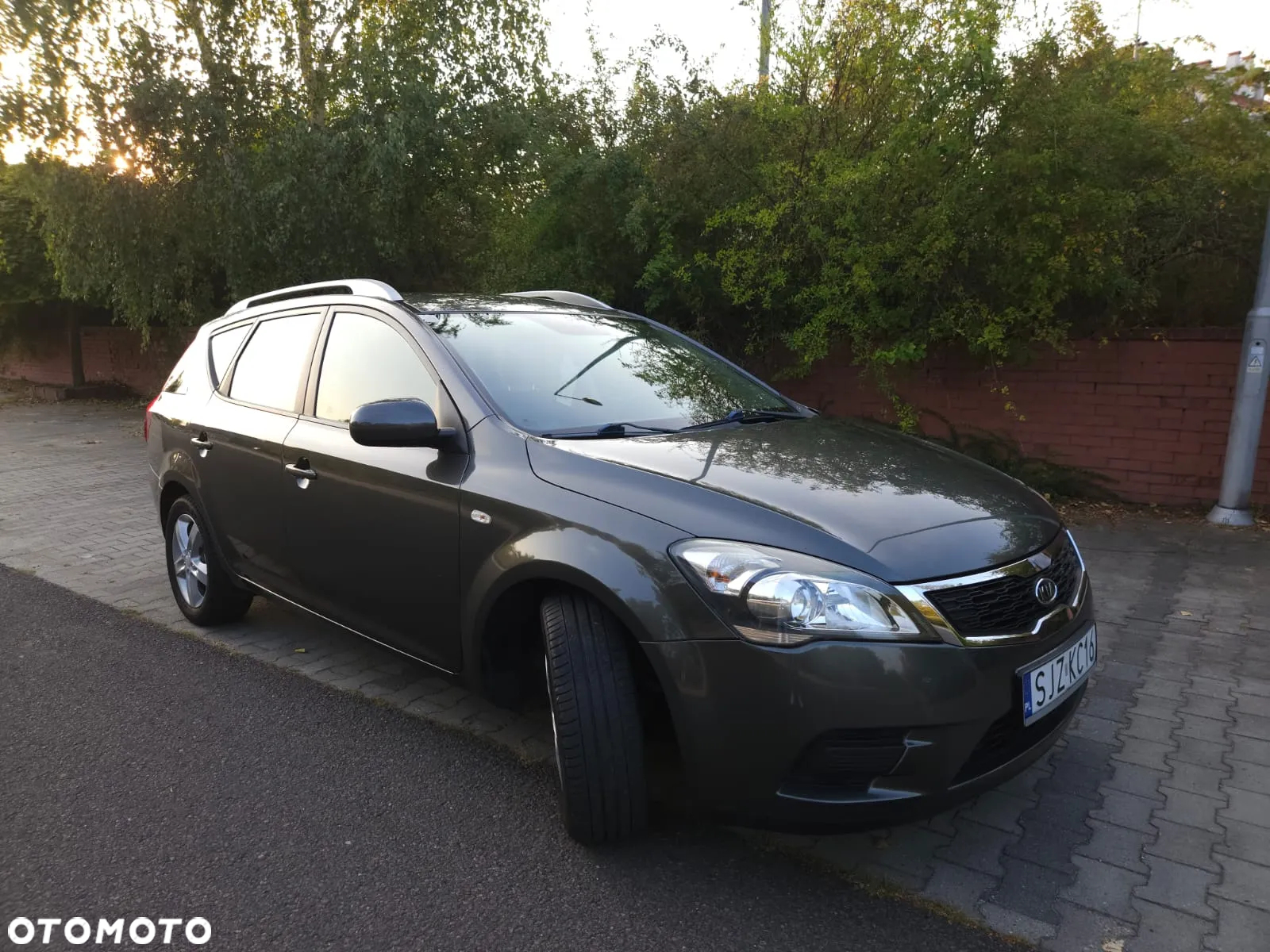 Kia Ceed 1.4 CVVT SW Dream-Team Edition - 10