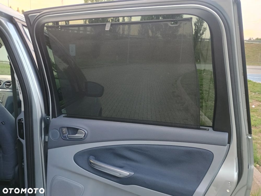 Ford Galaxy 1.8 TDCi Ambiente - 19