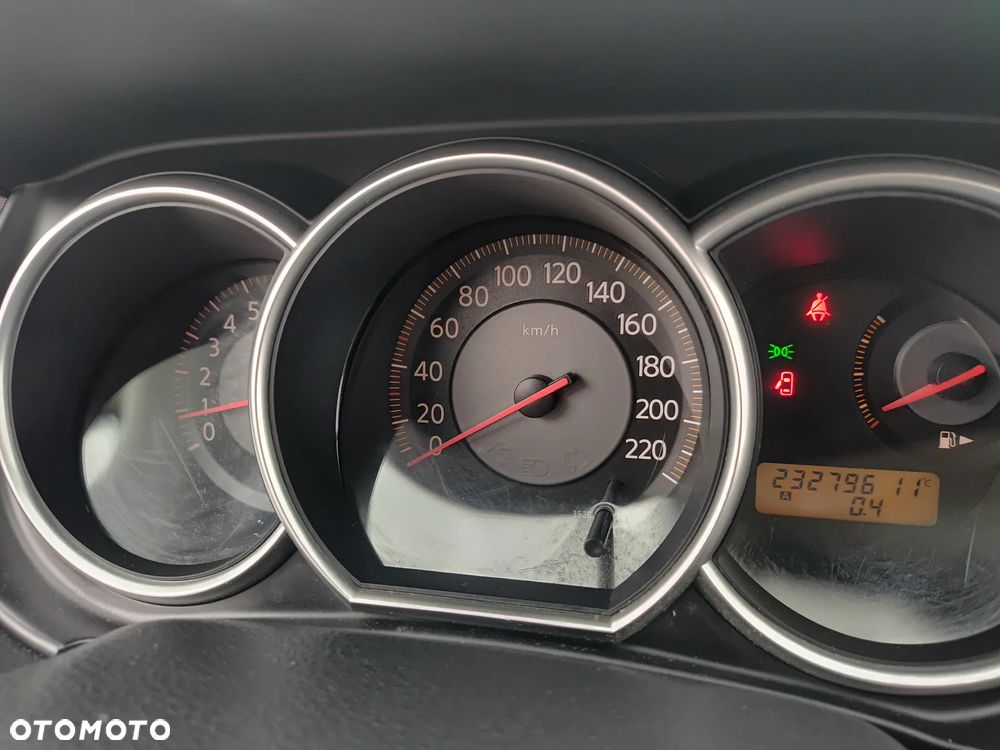 Nissan Tiida 1.6 Acenta - 15