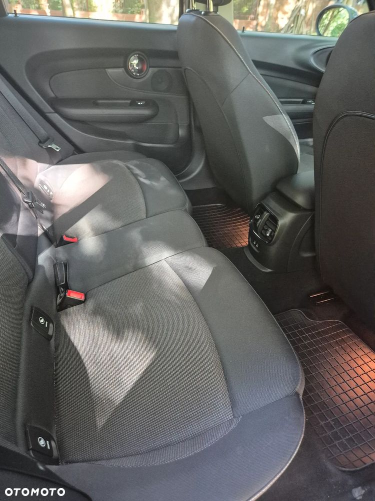 MINI Clubman Cooper D Essential Trim - 28