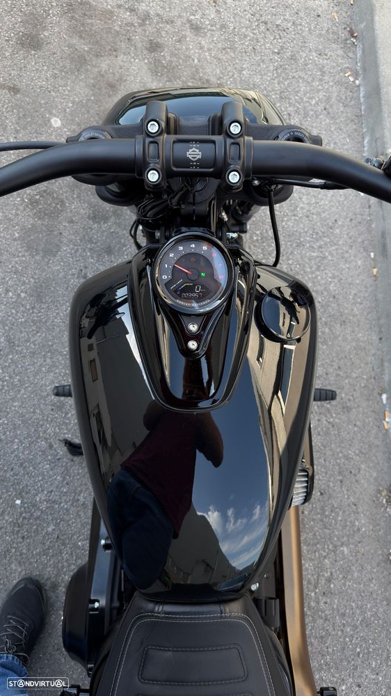 Harley-Davidson FX FAT BOB 114 - 10