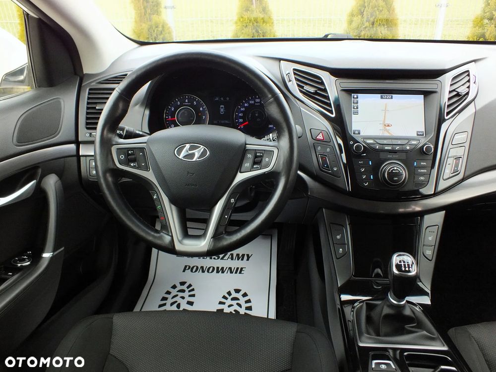 Hyundai i40 i40cw 1.6 Fifa World Cup Edition - 8