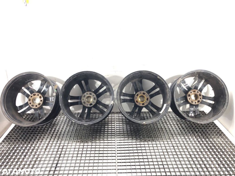 FELGI ALUMINIOWE KOMPLET 18 8J 5X114,3 ET40 ŚRODEK CENTR. 66.1 - 912.00 PLN - NISSAN QASHQAI / - 9
