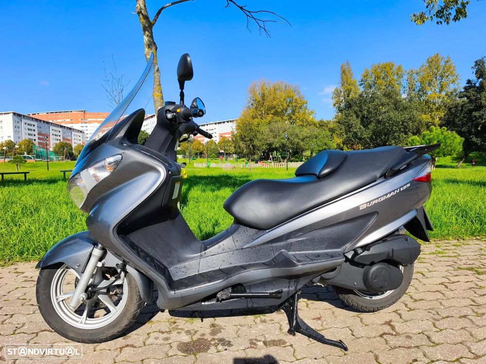 Suzuki Burgman 125 - 7