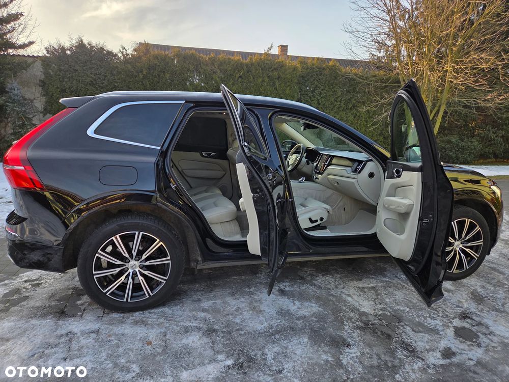 Volvo XC 60 D5 AWD Geartronic Inscription - 11