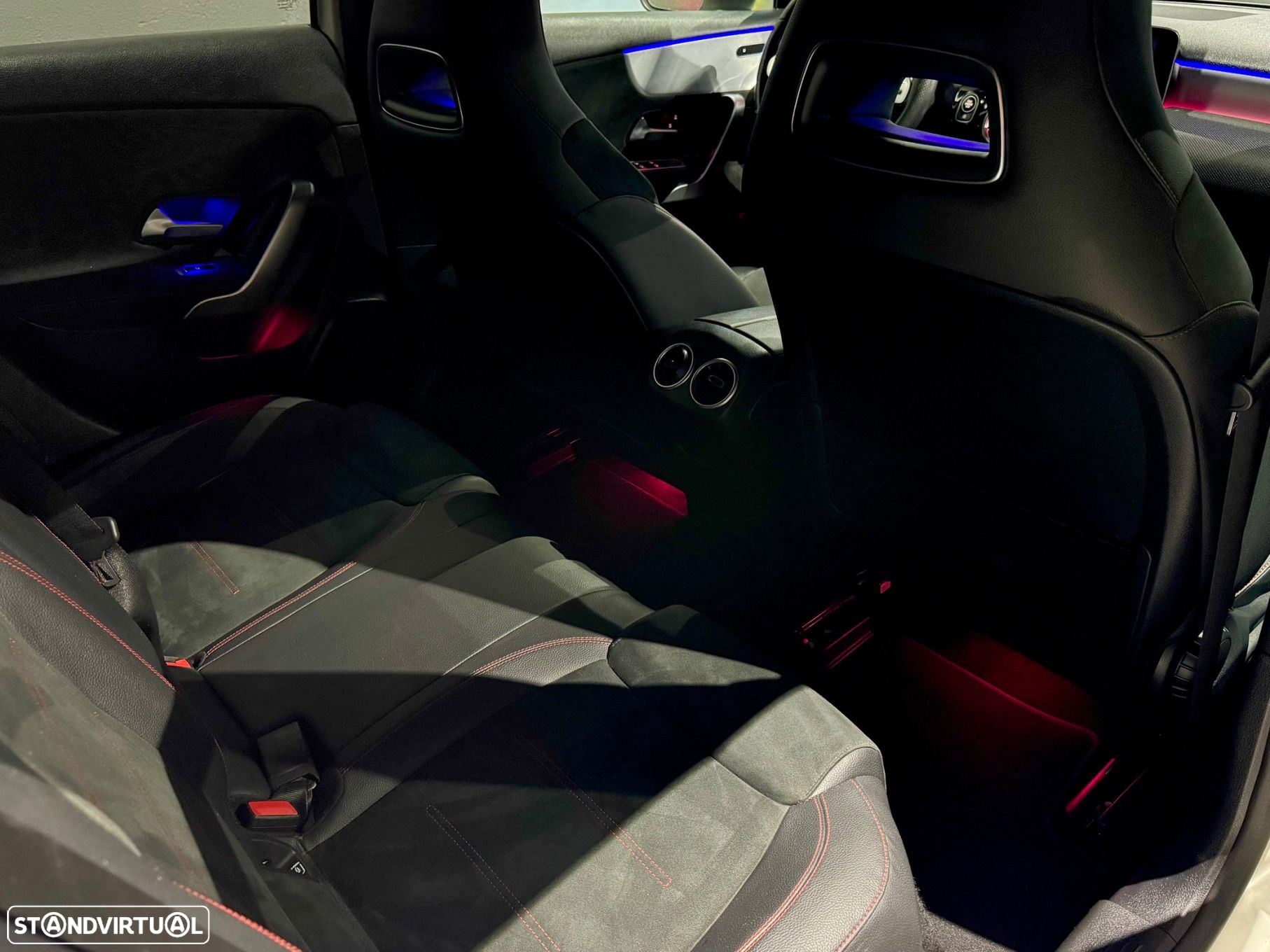 Mercedes-Benz A 160 AMG Line - 19