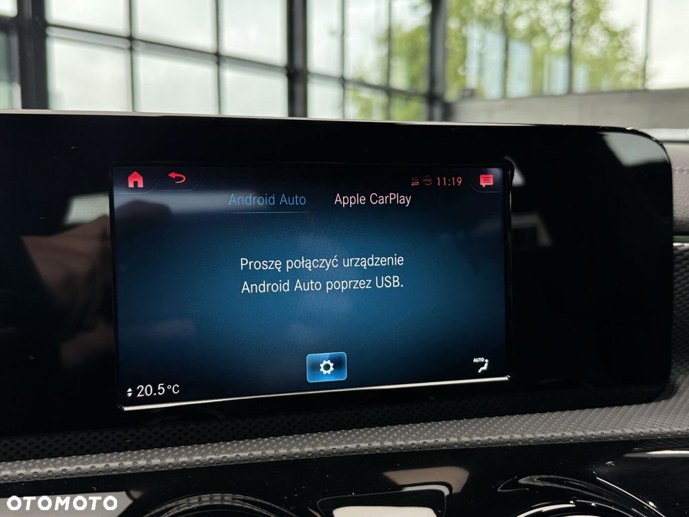Mercedes-Benz CLA 180 Progressive 7G-DCT - 33