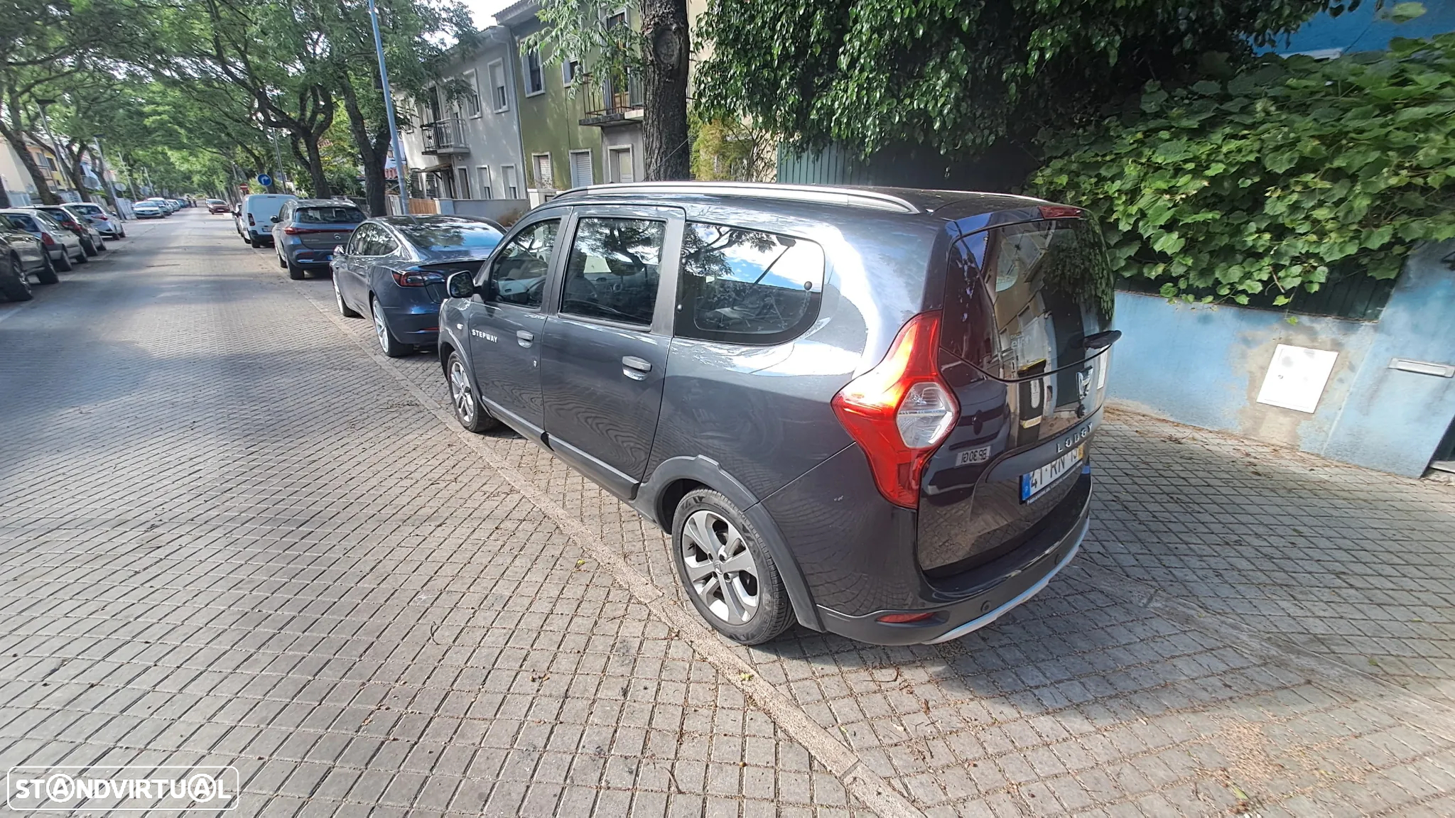 Dacia Lodgy 1.5 dCi Stepway 7L - 6