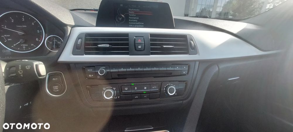 BMW Seria 3 318d EU6 - 17