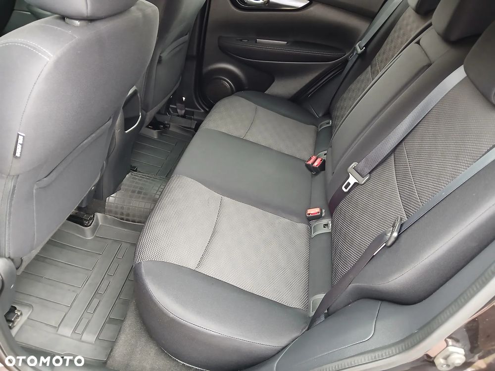 Nissan Qashqai 1.2 DIG-T N-Connecta Xtronic EU6 - 13