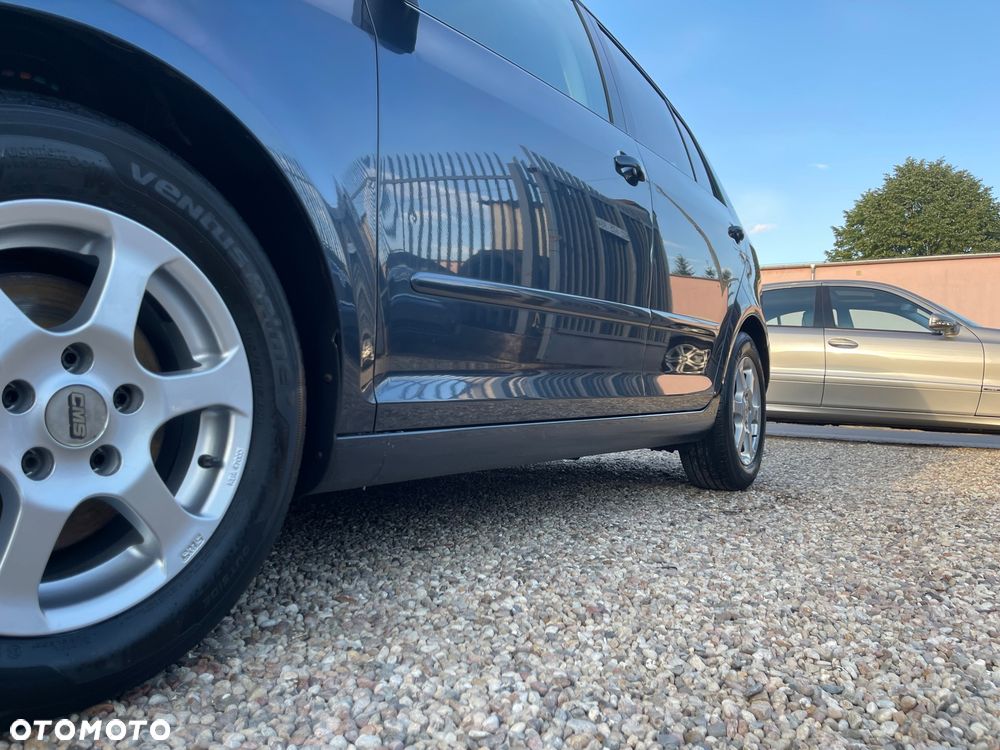 Volkswagen Golf Plus 1.9 TDI Tour - 17