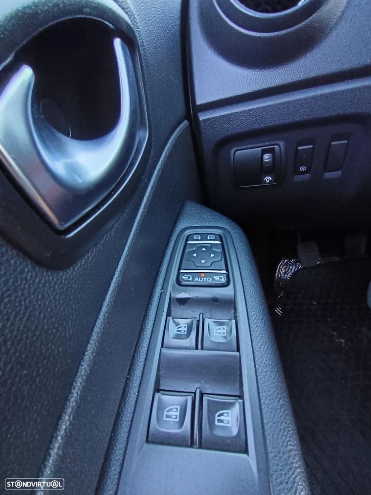 Renault Captur 1.5 dCi Zen - 27