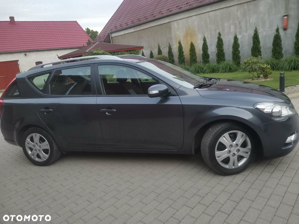 Kia Ceed - 3