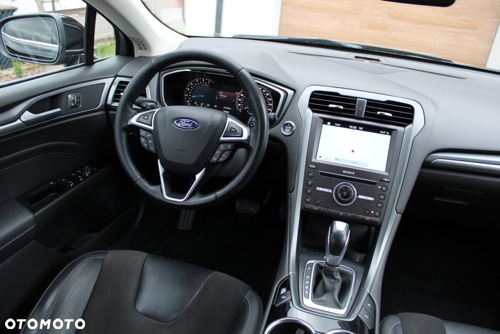 Ford Mondeo 2.0 TDCi Titanium PowerShift - 32
