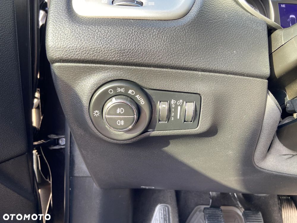 Jeep Compass 2.0 MultiJet Active Drive Longitude - 26