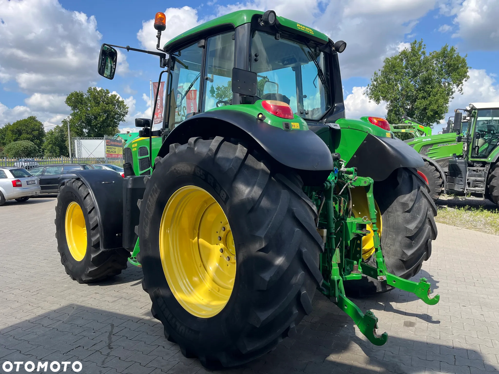 John Deere 6930 - 6