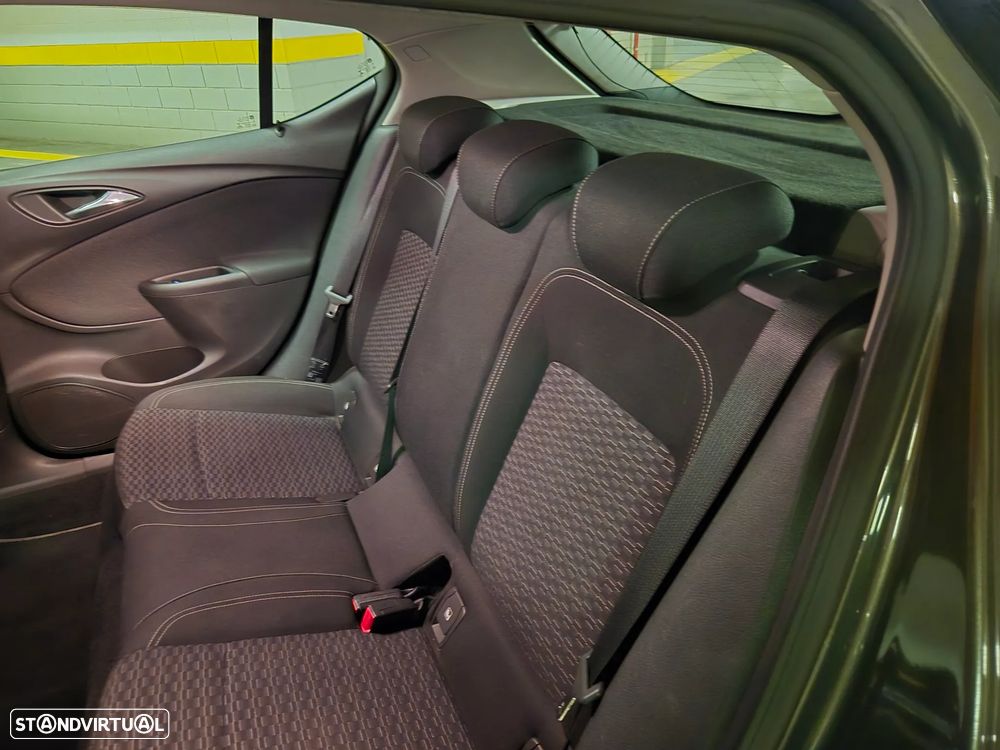 Opel Astra 1.6 CDTI Dynamic Sport S/S - 30