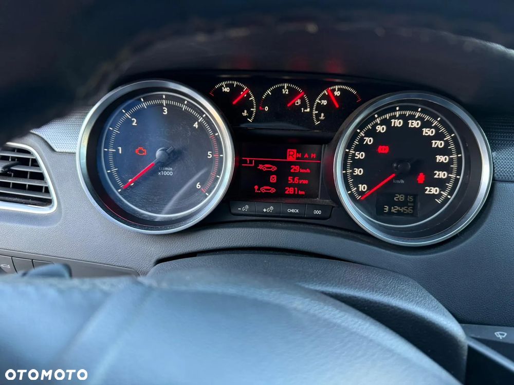 Peugeot 508 1.6 e-HDi Active S&S - 9