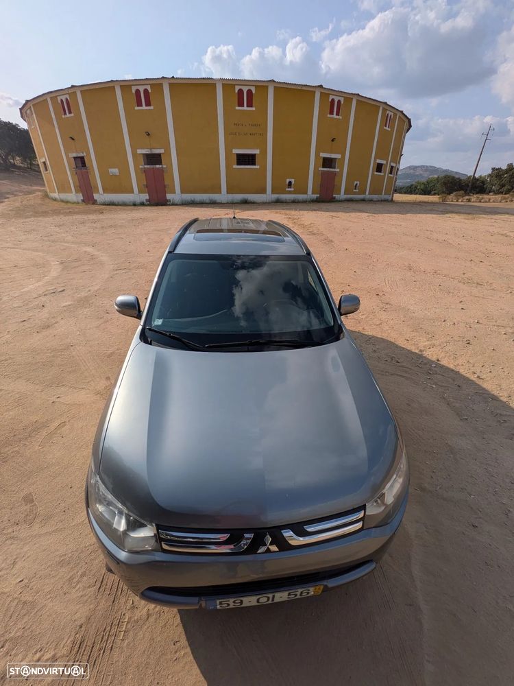 Mitsubishi Outlander 2.2 DI-D Instyle - 3