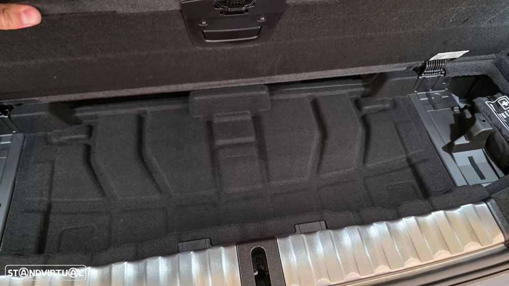 BMW 320 d Line Sport Shadow Auto - 23