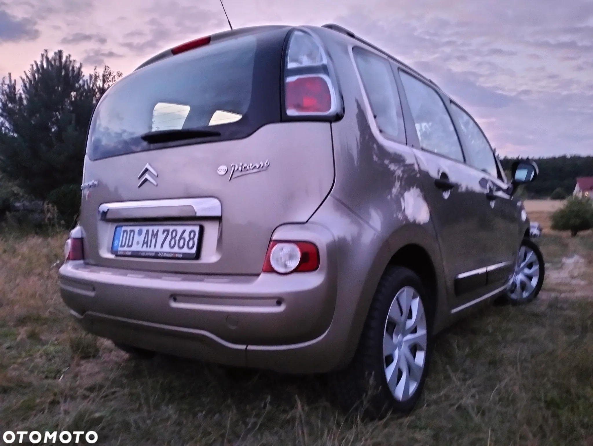 Citroën C3 Picasso 1.4i Exclusive - 17