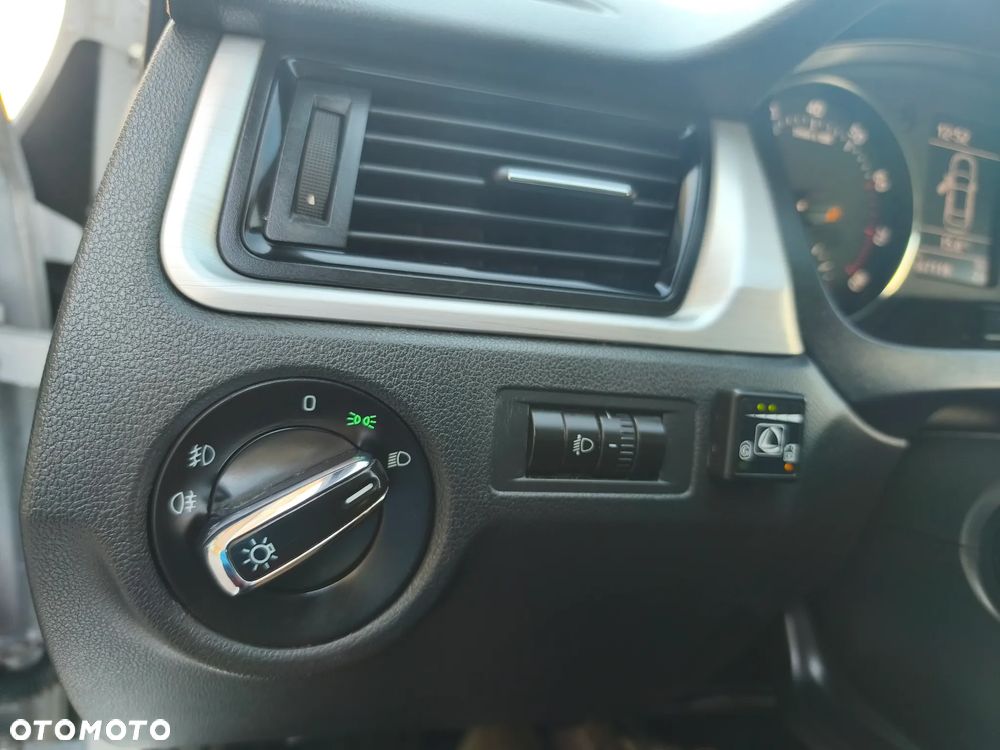 Skoda RAPID - 28