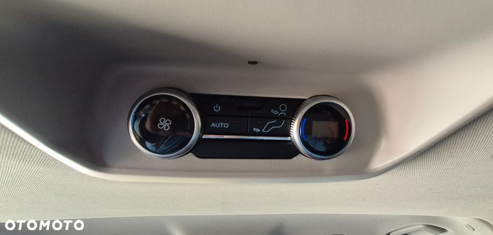 Ford Tourneo Custom L2H1 VA Autm Titanium - 15