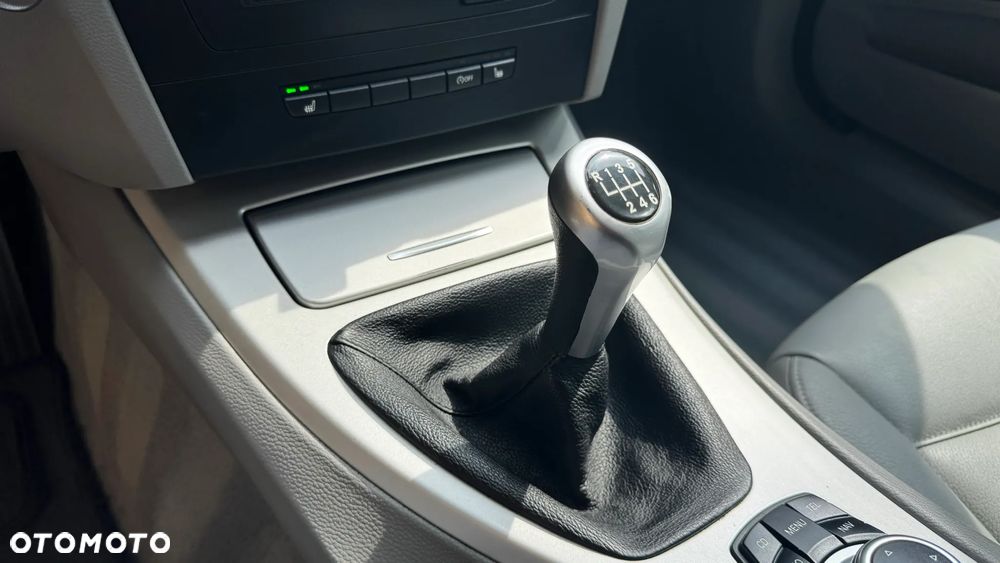 BMW Seria 3 - 21