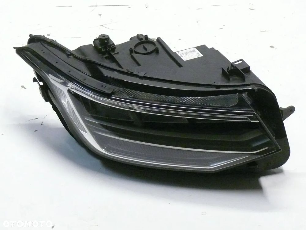 LAMPA PRZEDNIA PRAWA VOLKSWAGEN TIGUAN II 2021 2024 LIFT LED - 1