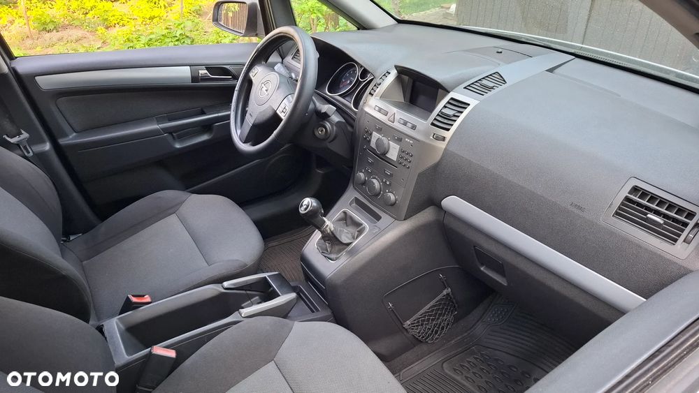 Opel Zafira 1.8 - 7