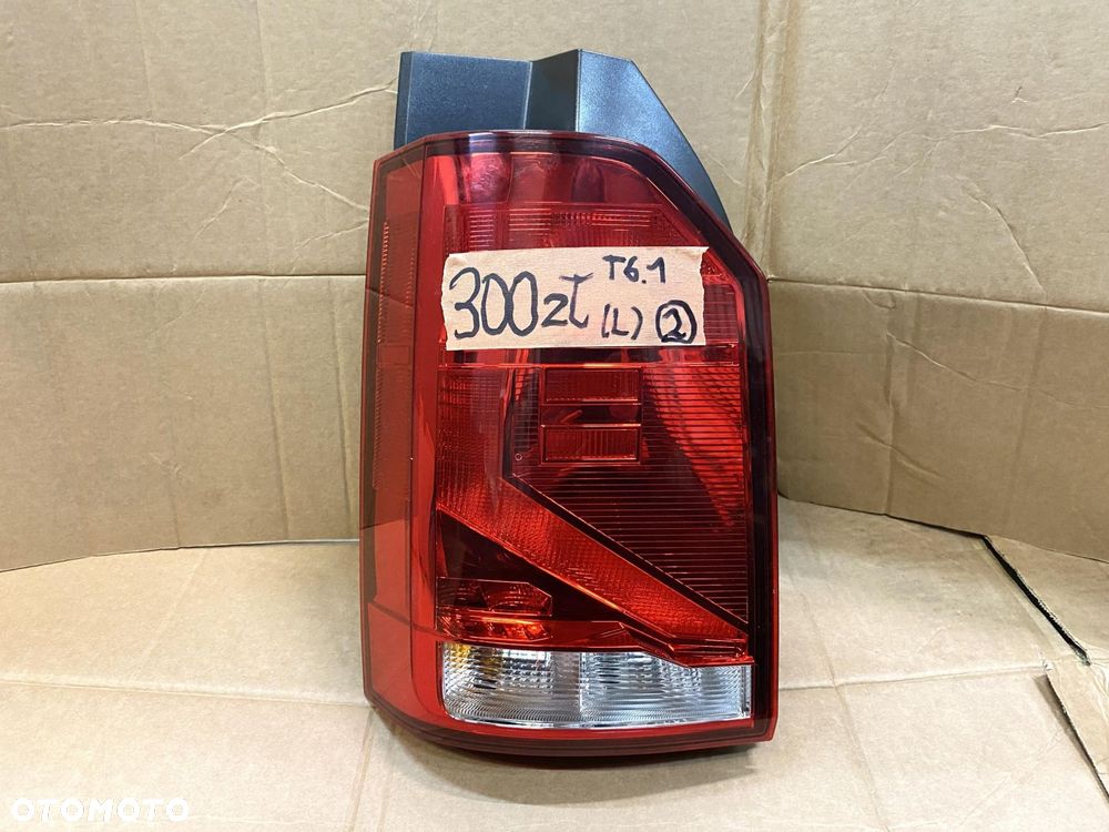 VW T6 T6.1 LIFT TRANSPORTER CARAVELLE 15- LAMPA TYLNA LEWA ORYGINALNA - 1