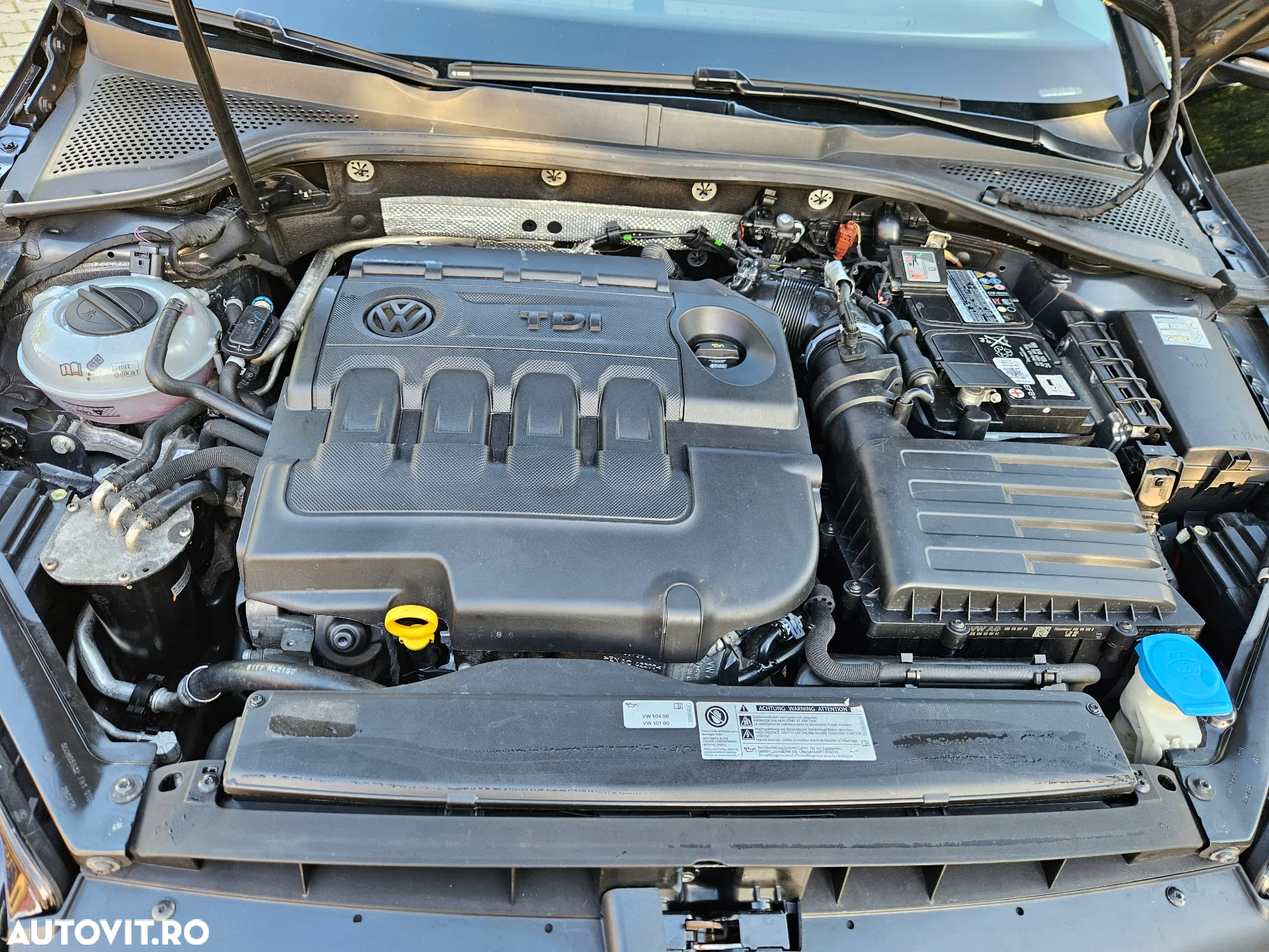 Volkswagen Golf 2.0 TDI DSG Join - 14