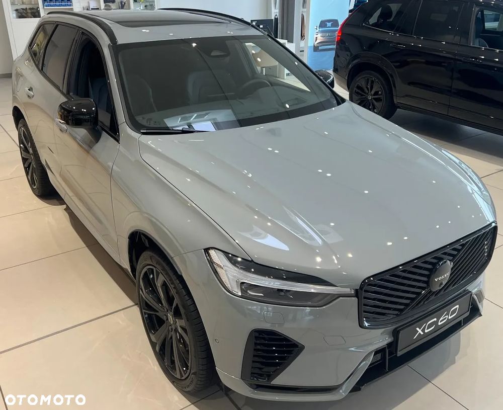 Volvo XC 60 T8 Plug-In Hybrid AWD Ultimate Black Edition - 12