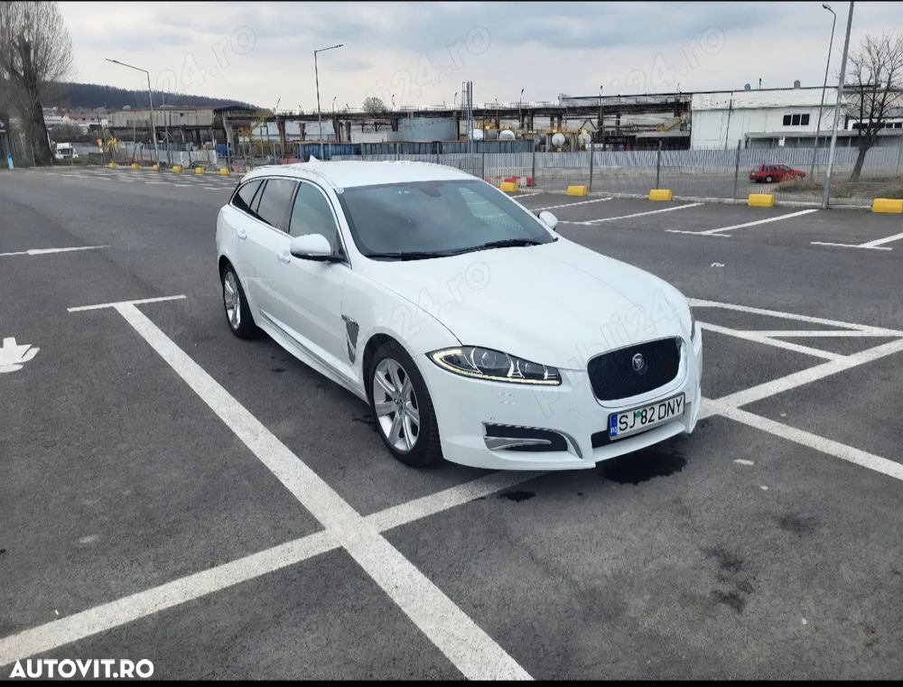 Jaguar XF - 7